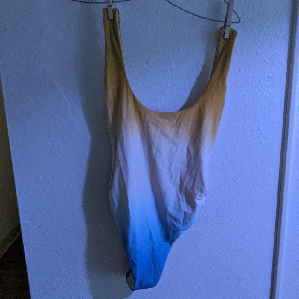 Bathing suit
